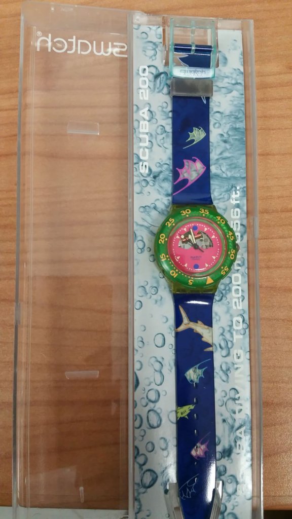 Swatch scuba 200 Happy Fish vintage anni 90.jpg