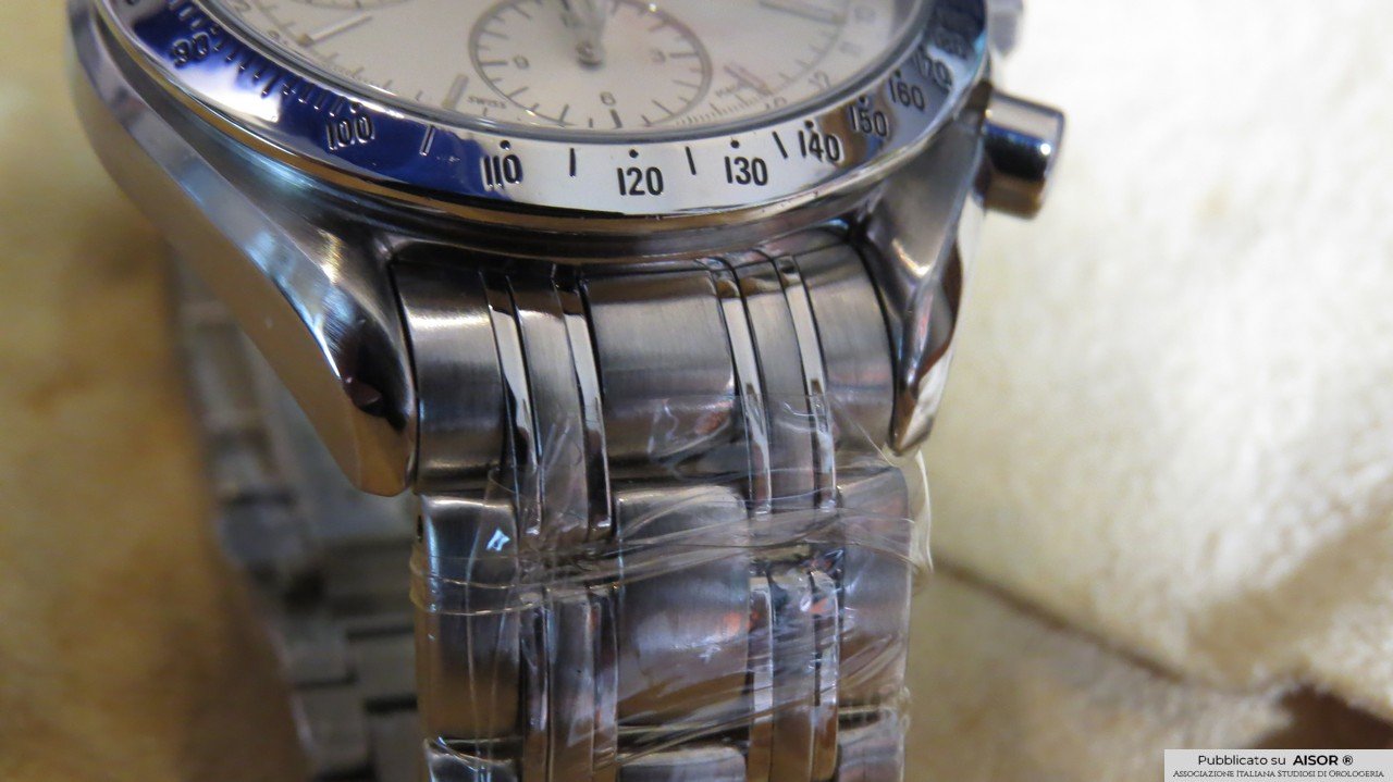 10 Omega Speedmaster automatico vetro zaffiro.jpg