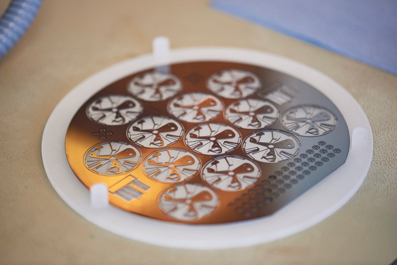 Zenith Defy Lab 3.jpg