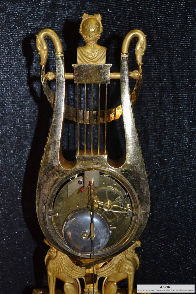 AISOR-pendule-bronze-empire-12.jpg