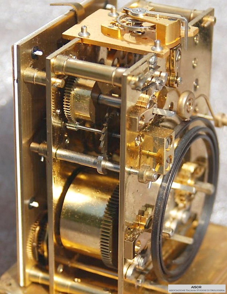 AISOR - pendule officier- 08.JPG