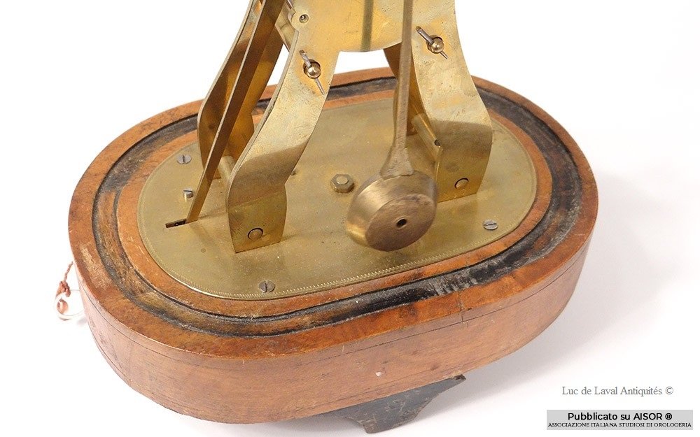 pendule squellette reveil 14.jpg