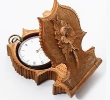 open whti watch ANTIQUE WOODEN POCKET WATCH HOLDERS.jpg