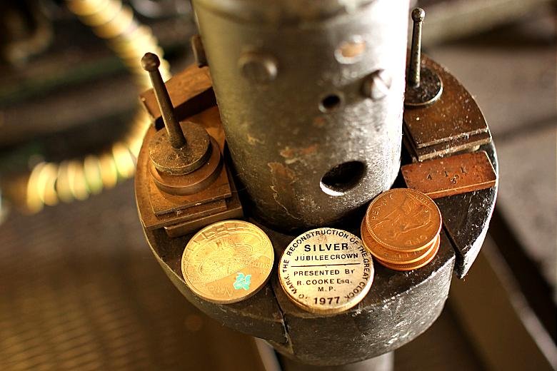 big-ben-pendulum-coins1.jpg