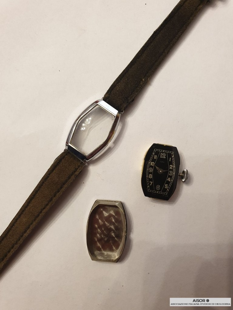Orma montre 3.jpg