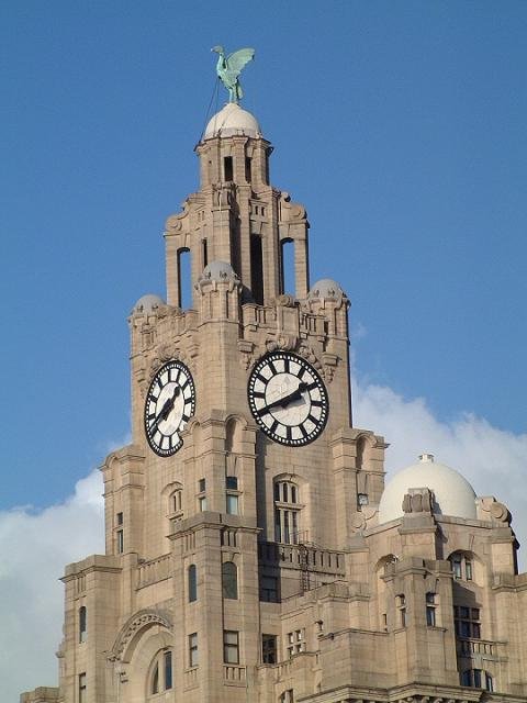 Liverbirds_-_geograph.org.uk_-_1480.jpg