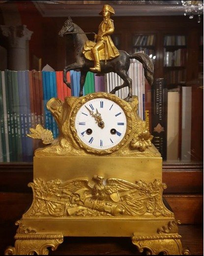 cavallo bianco di napoleone orologio.jpg