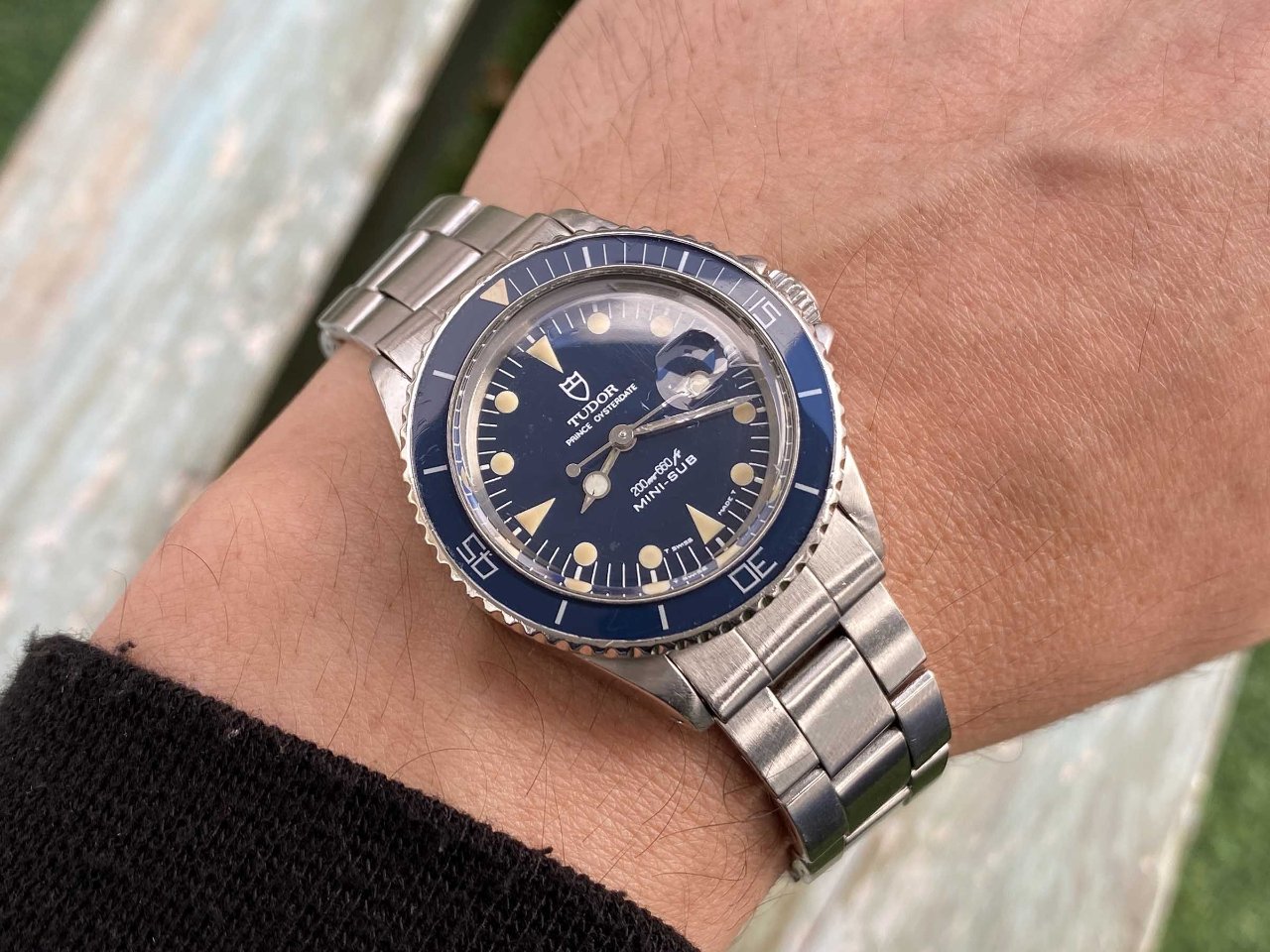 tudor-prince-oysterdate-mini-sub-200m-600ft-automatic-swiss-vintage-watch-ref-94400-cal-2671-precious-.jpg