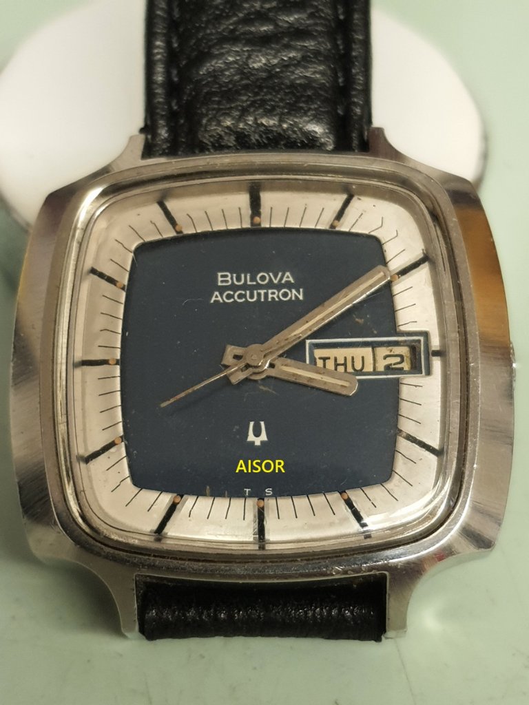 Bulova accutron AISOR.jpg