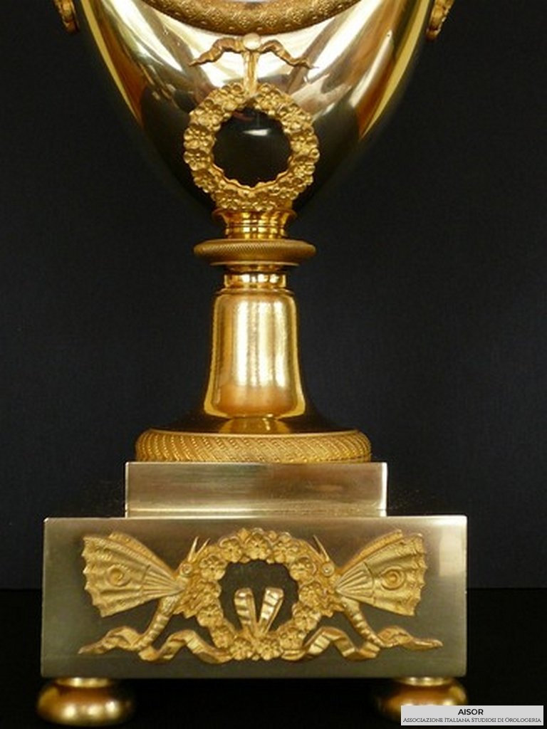 AISOR - pendulette parigina restaurazone bronzo 07.JPG